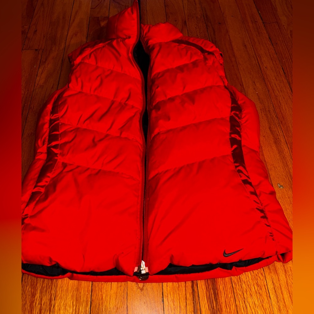Women’s reversible Nike vest